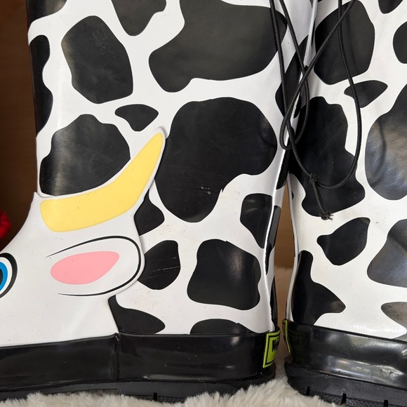 ✨$22✨NWT•Western Chief•Kids’ Colbie Cow Waterproof Rain Boots | Size 2 - Picture 9 of 11